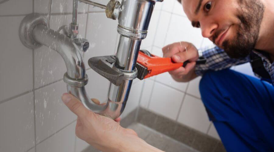 Professional same day plumber services in Reynolds, IN